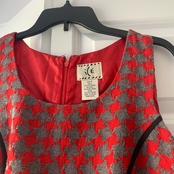 Dress - Picture 4 of 4